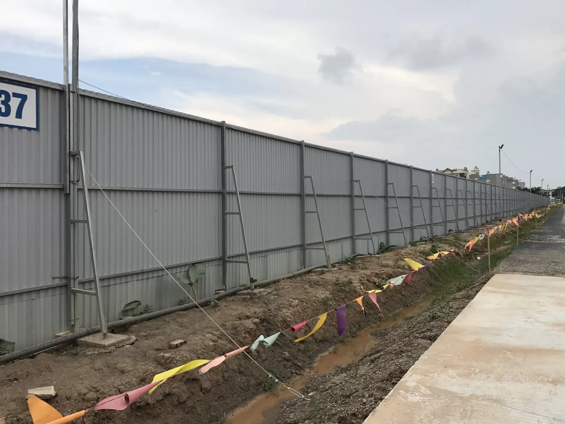 Biển Quảng Cáo Hàng Rào Dự Án Xây Dựng – Hoàng Dương Thi Công